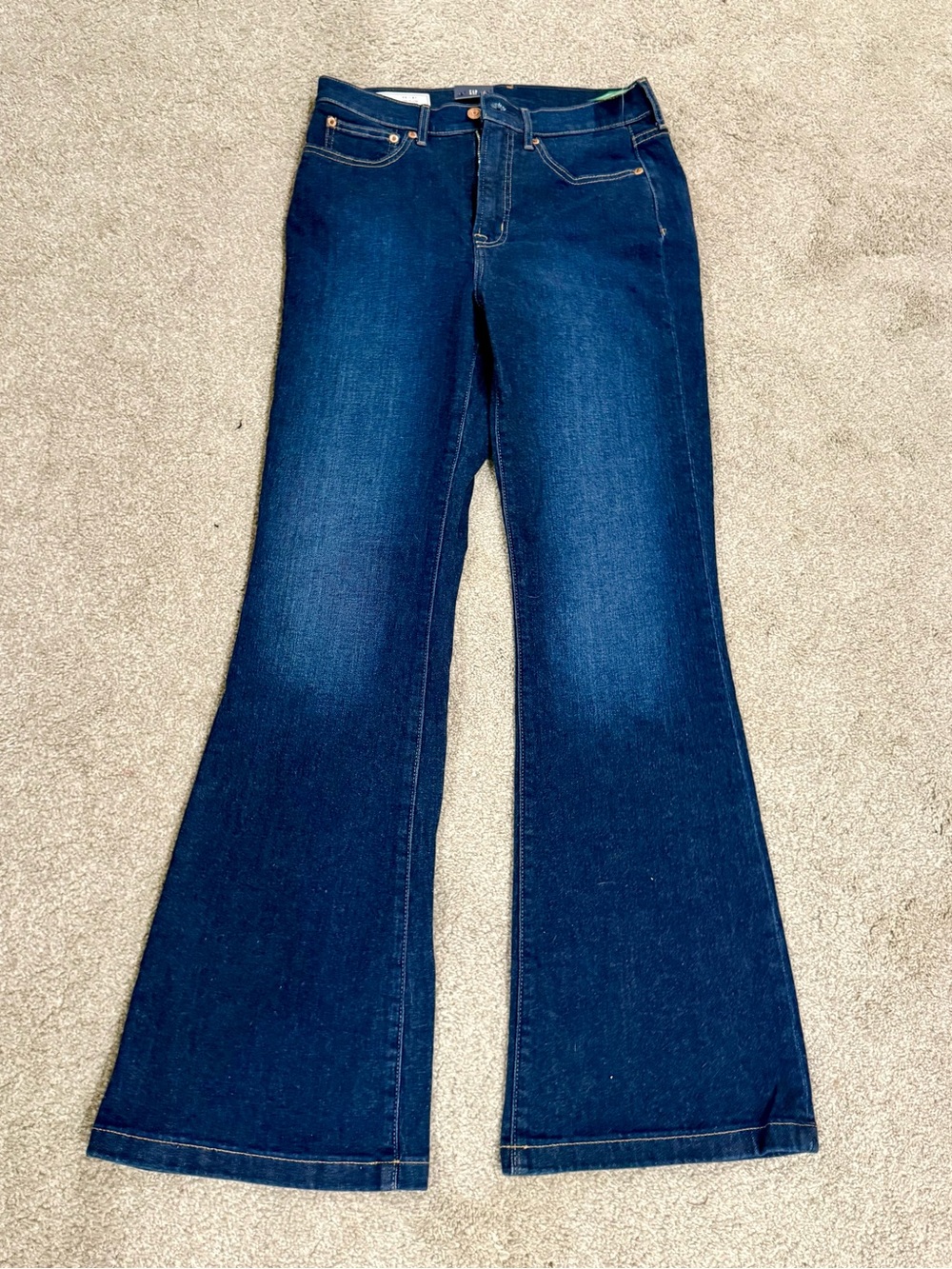 Gap ’70s Flare High Rise Jeans Dark Wash NWT Size 29/8